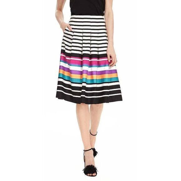 Banana Republic Pleated Skirt Multicolored Striped Size 8 Knee Length - Picture 1 of 8